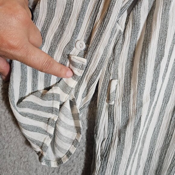 Striped White & Gray Button-Tab Sleeve V-Neck Tunic Top By Faith And Joy XL - Picture 4 of 11